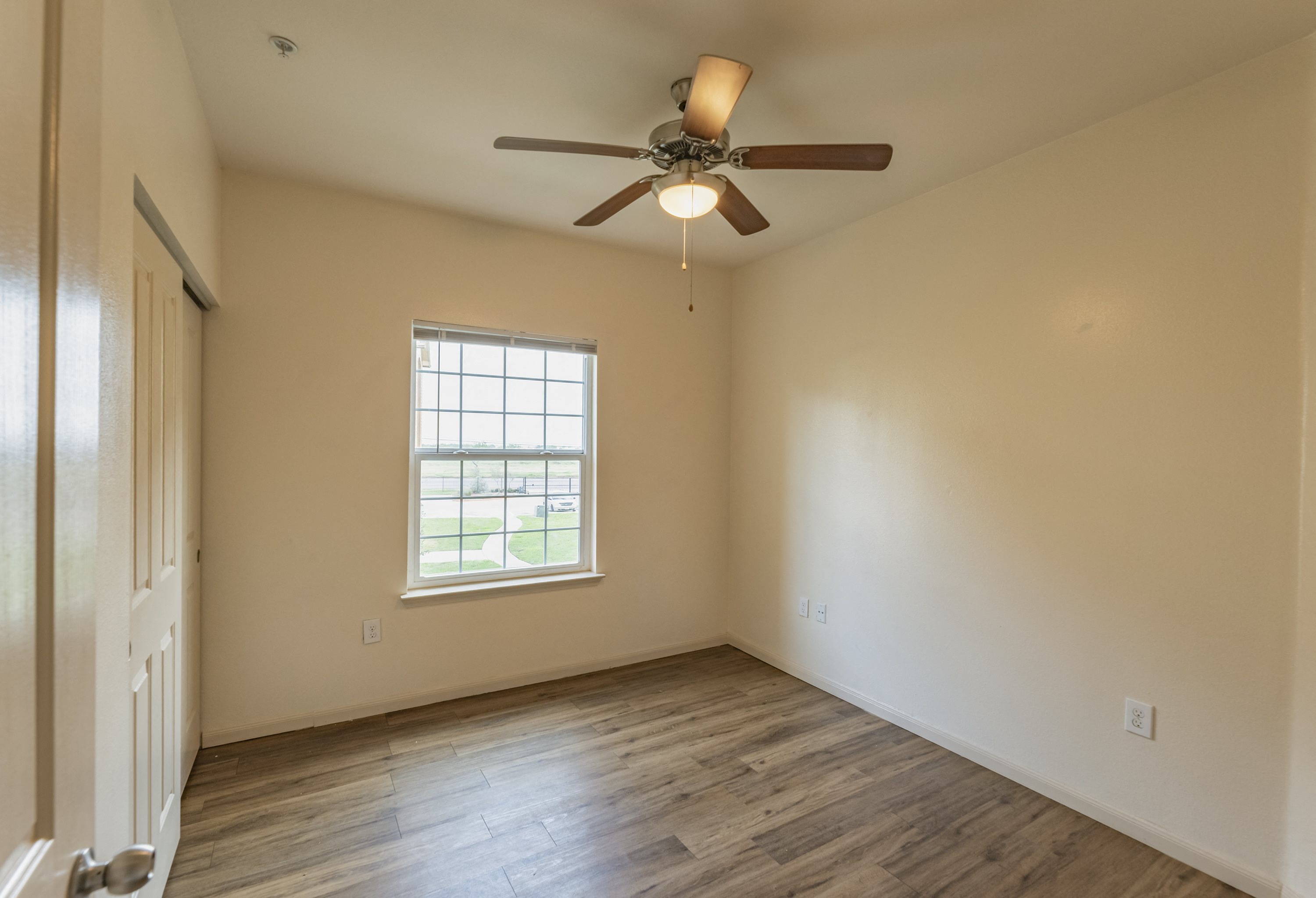 Gallery Photo 19