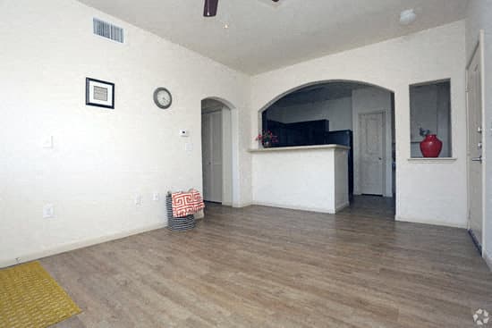 Gallery Photo 13