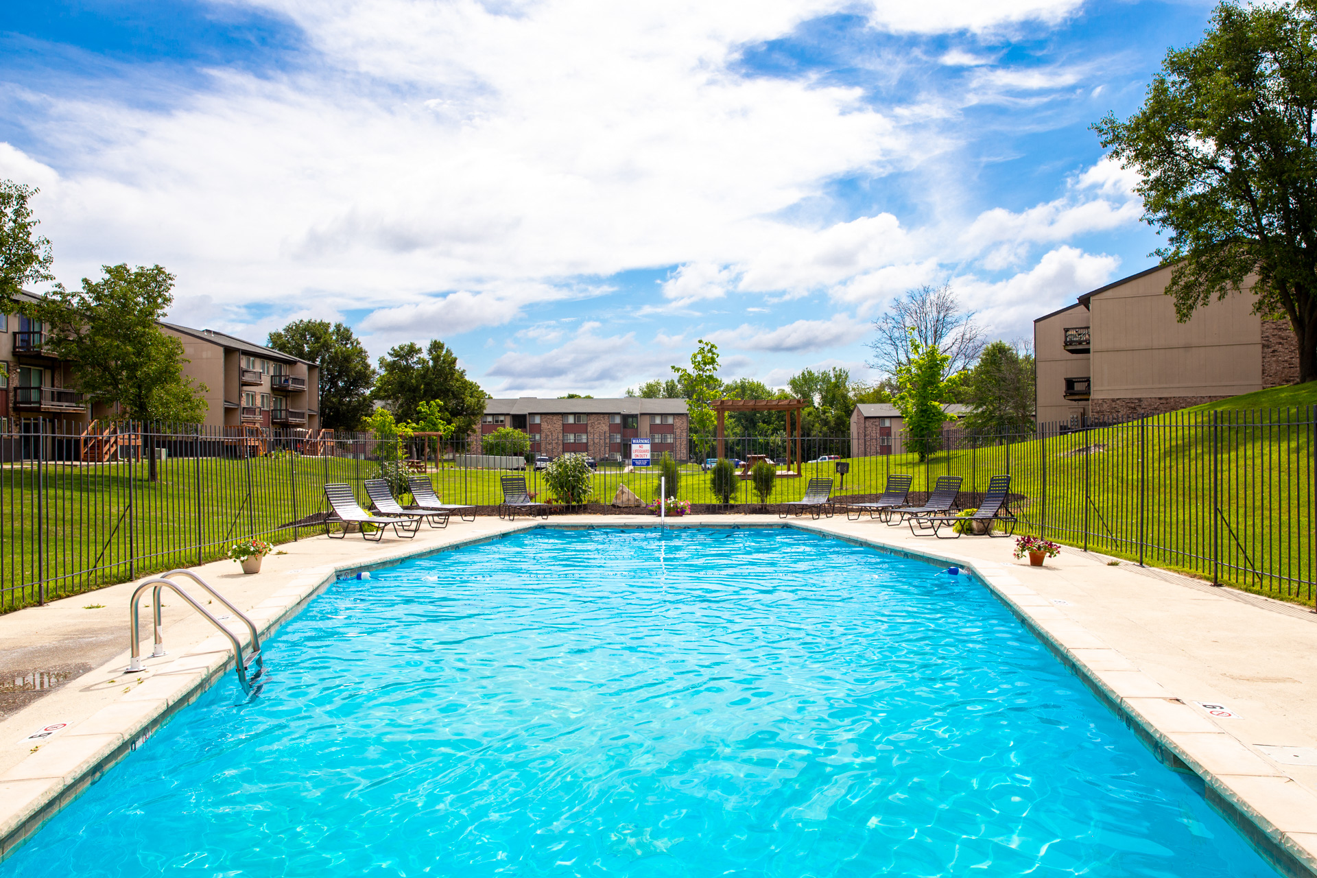 The Enclave Apartments in Gladstone, MO