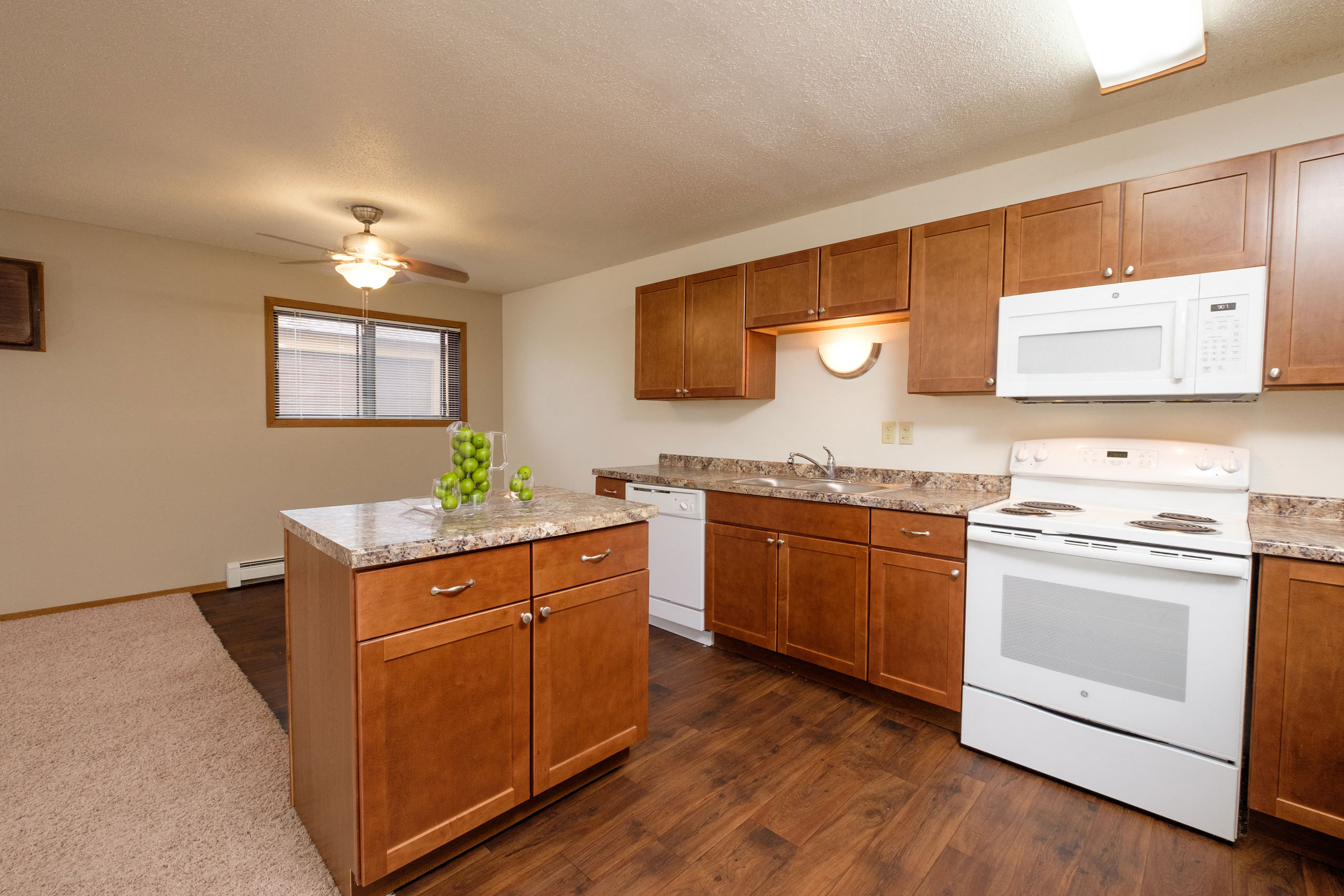 Danbury Apartment Community Apartments in Fargo, ND