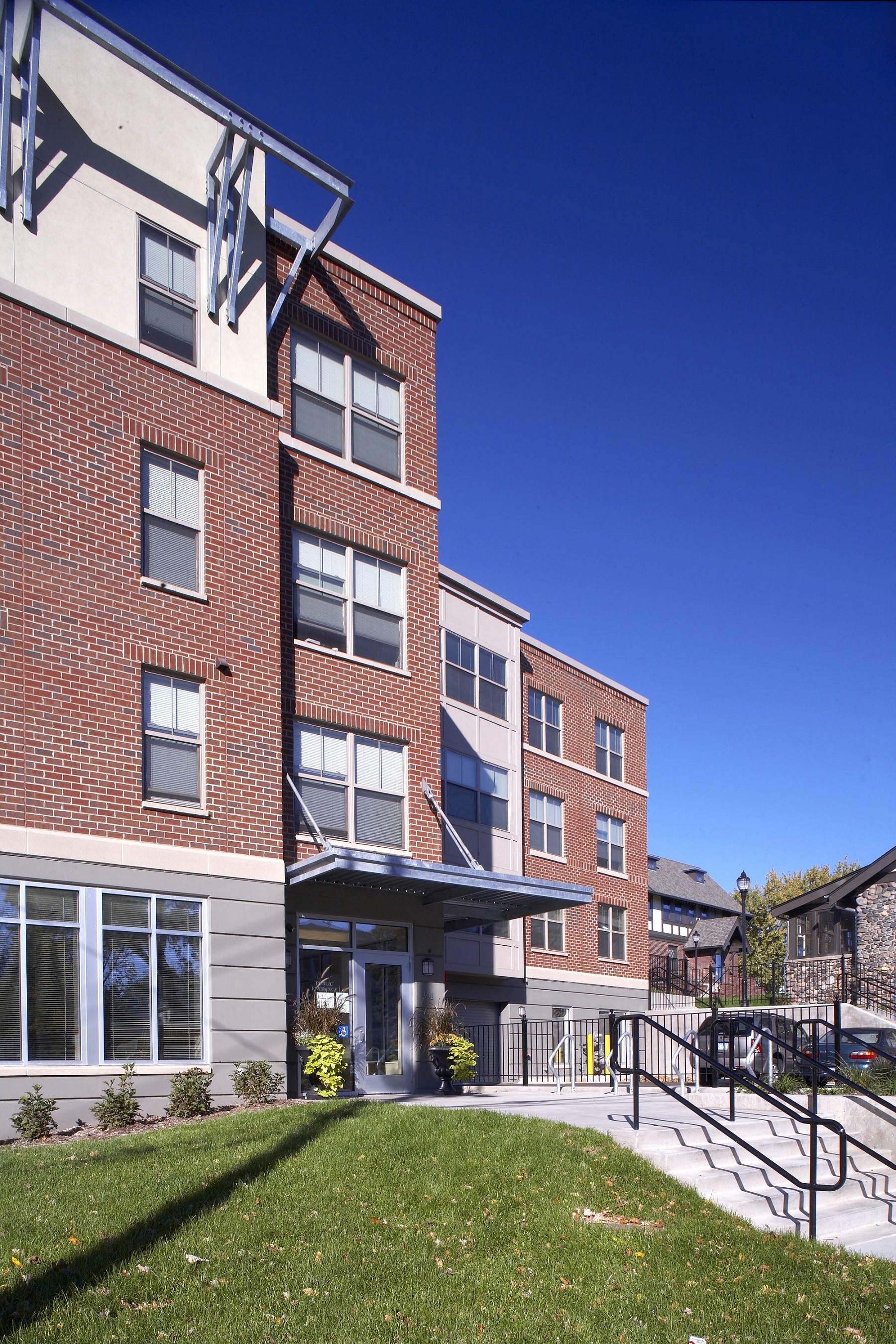 Photos and Video of Ripley Gardens in Minneapolis, MN