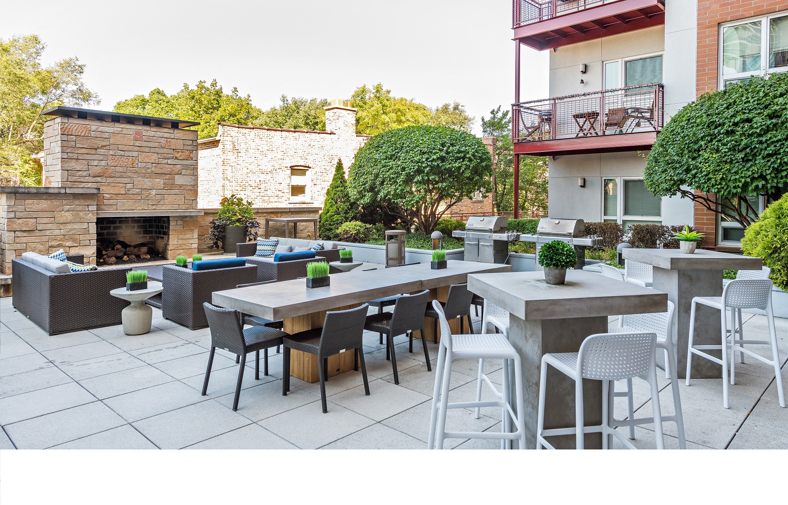 Outdoor Deck with Grilling Stations