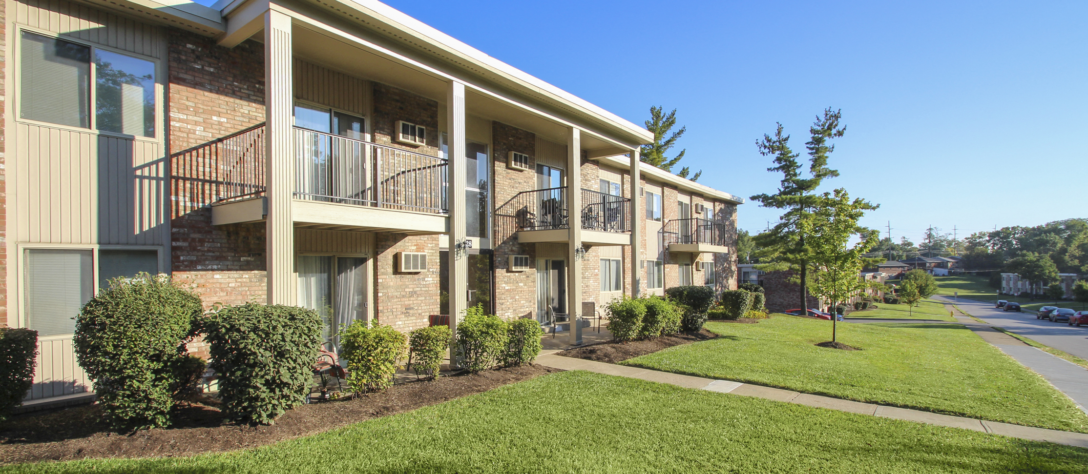 Blue Grass Manor Apartments in Erlanger, KY