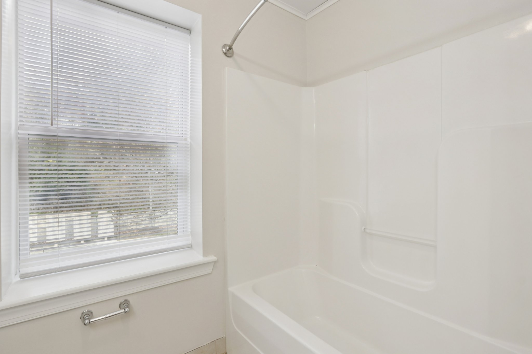 Gallery Photo 15