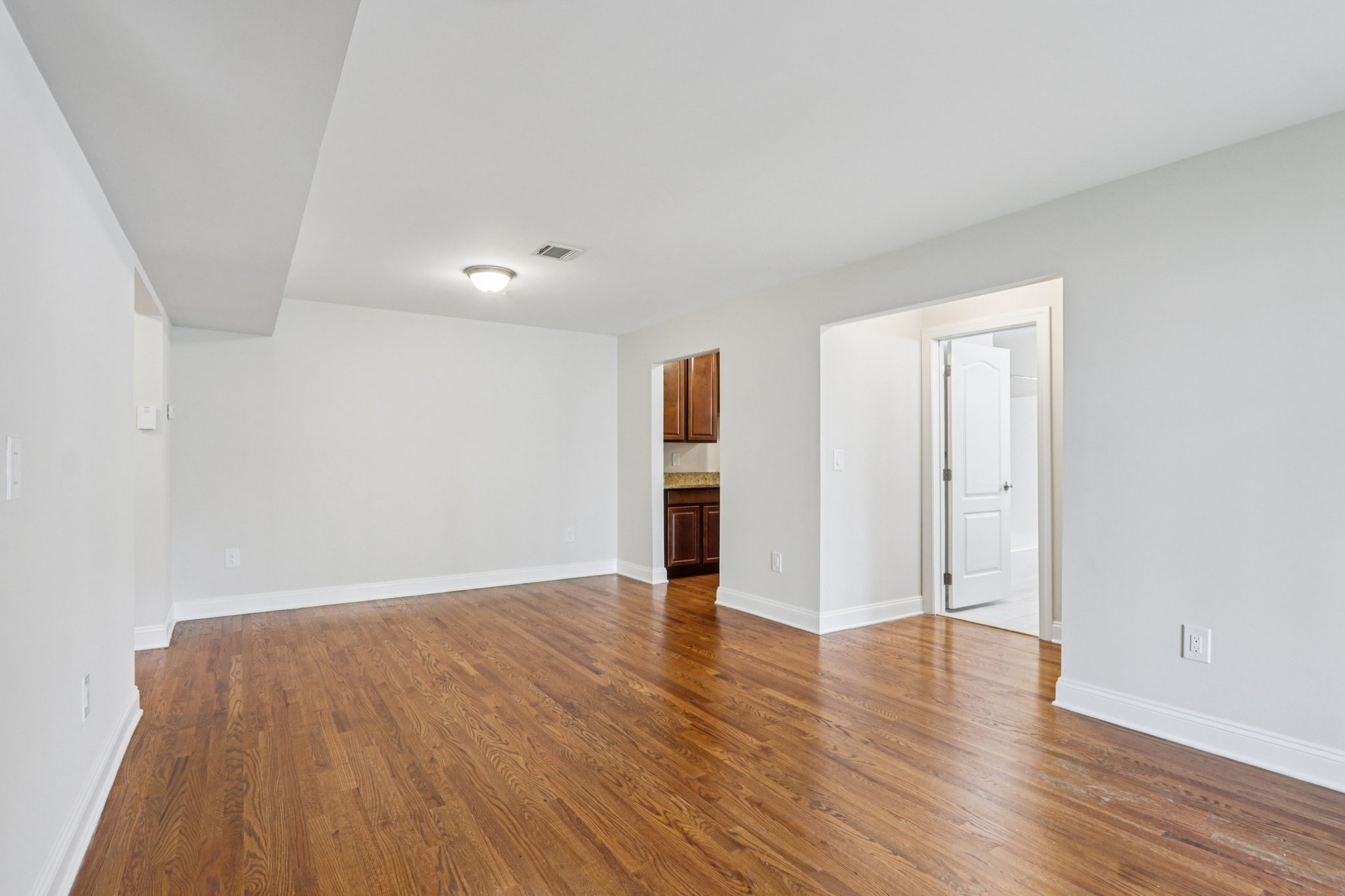 Gallery Photo 33