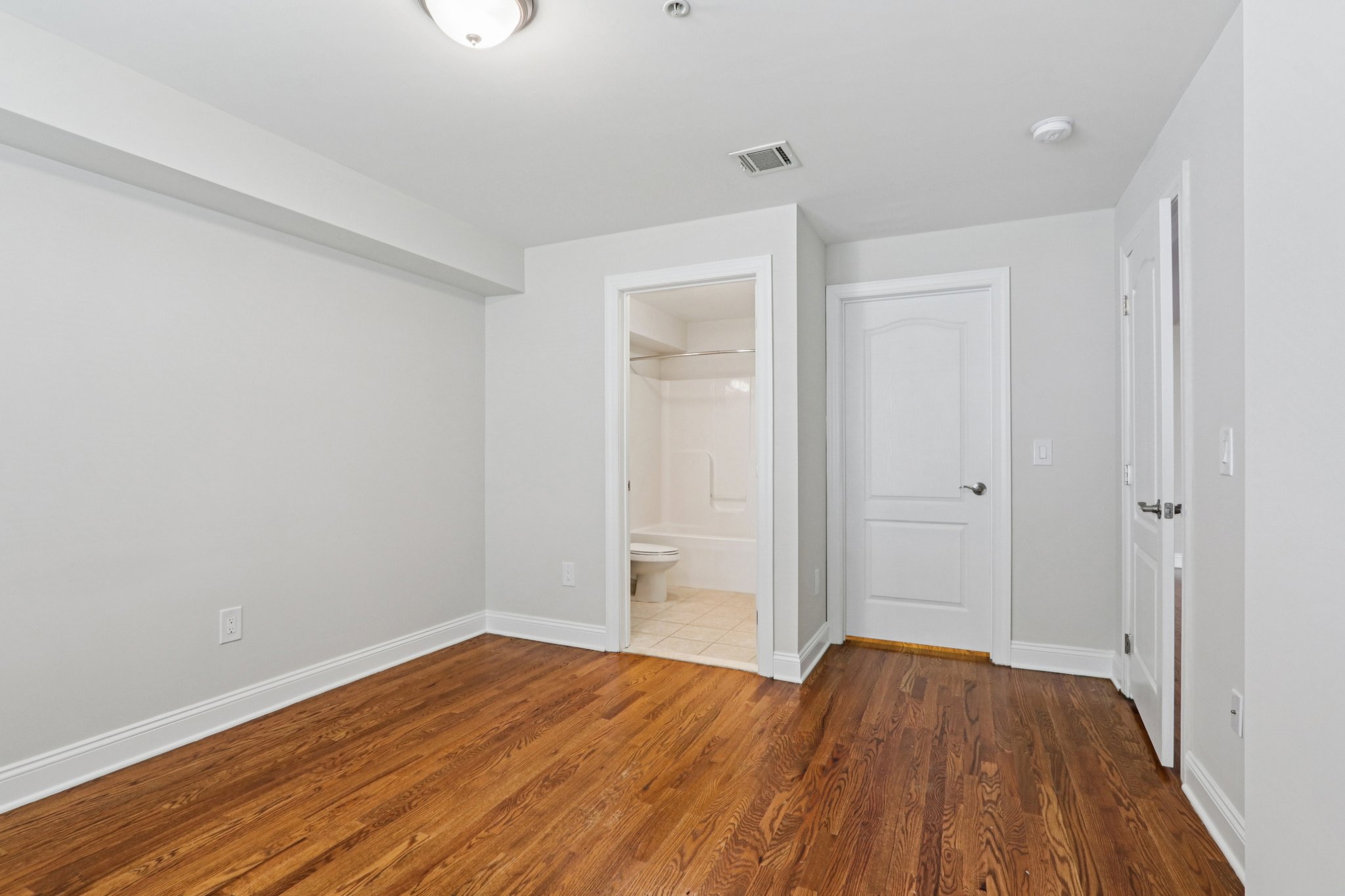 Gallery Photo 48