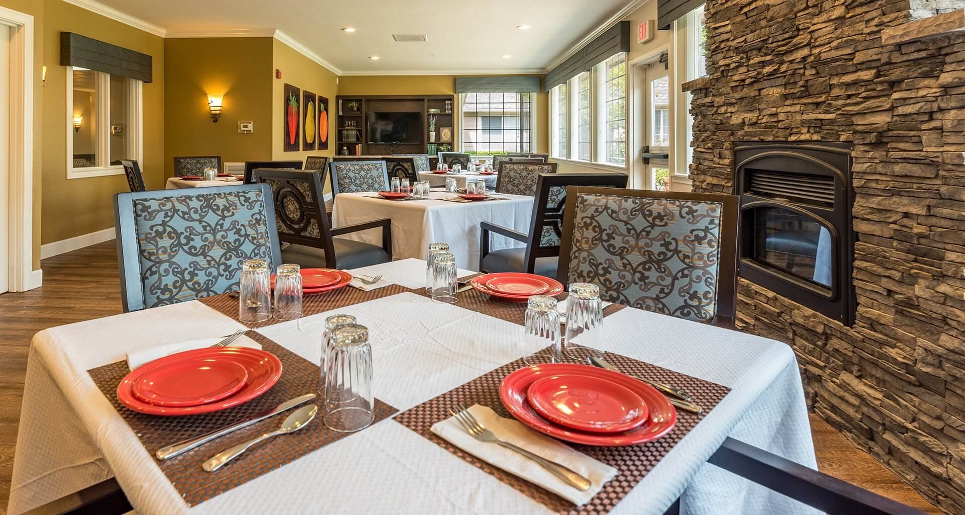 Dining Area for Healthy Meals at Pacifica Senior Living McMinnville, McMinnville, OR