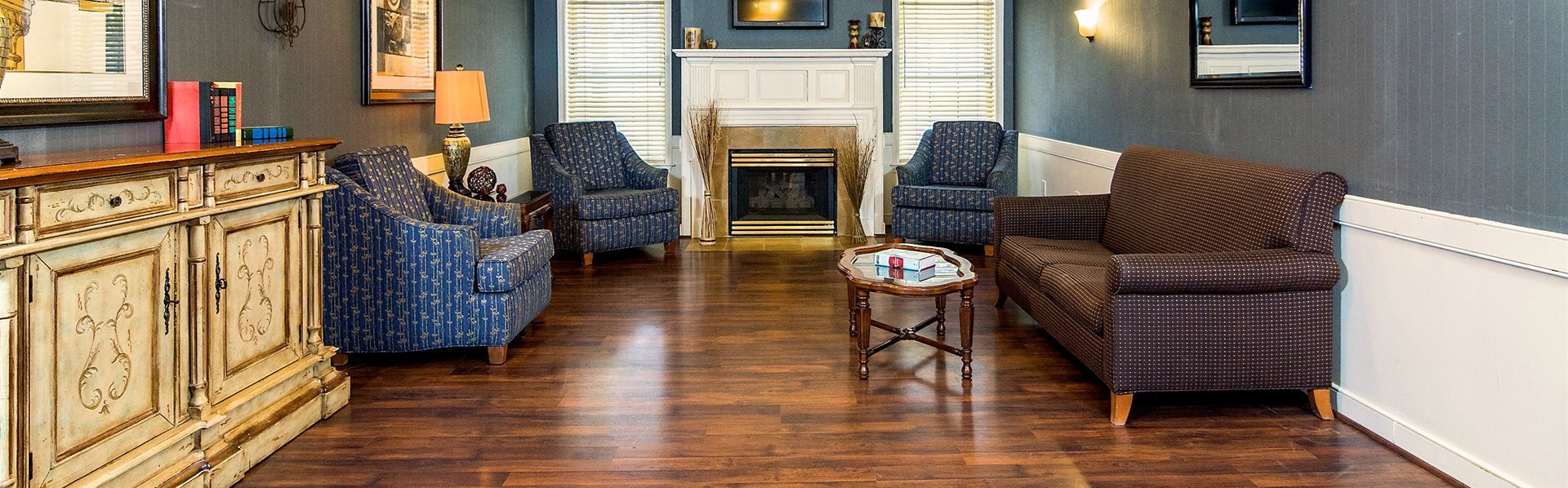 Lively Living Rooms at Pacifica Senior Living Victoria Court, Rhode Island