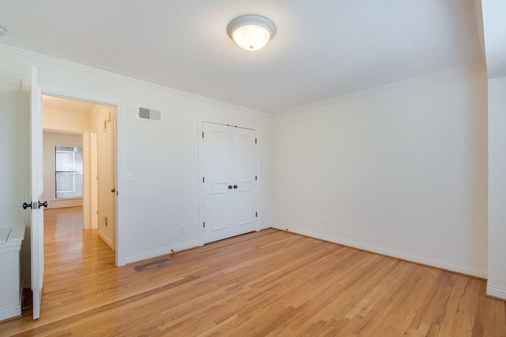 Gallery Photo 13