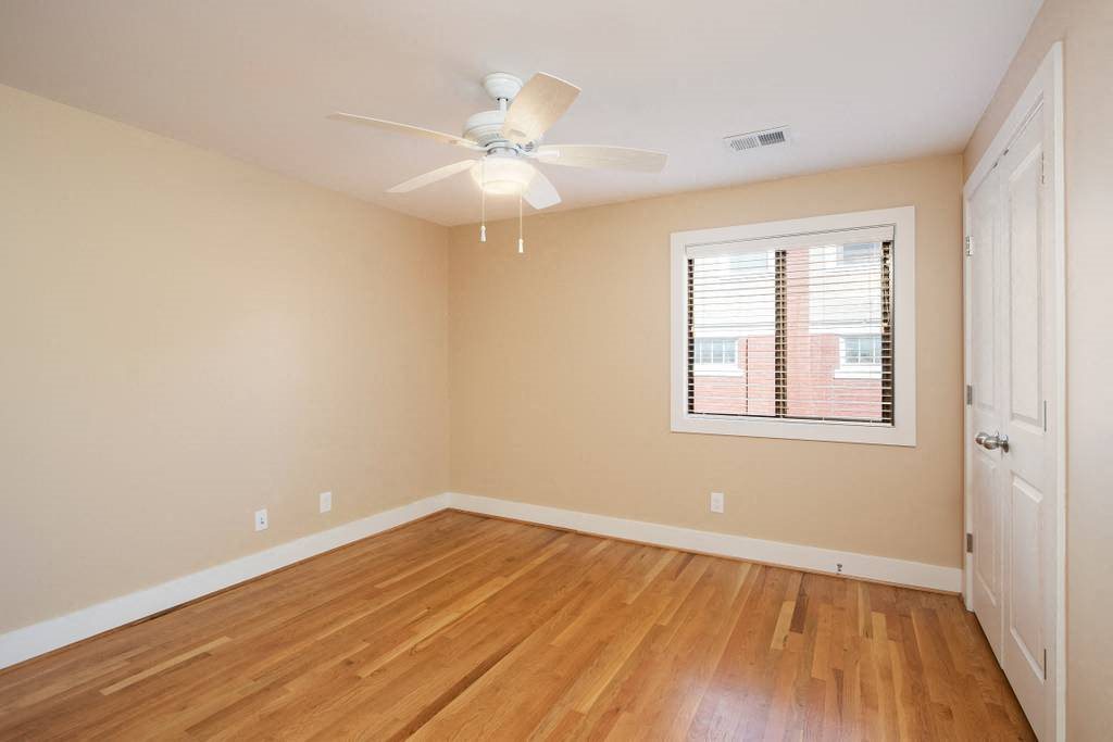 Gallery Photo 19