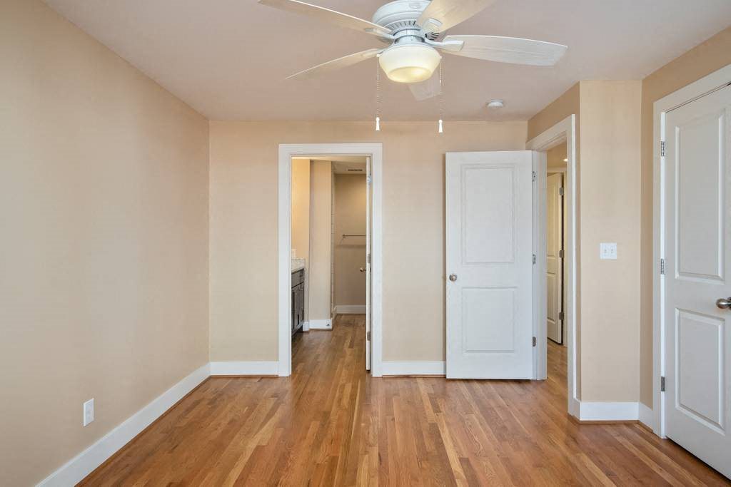 Gallery Photo 21