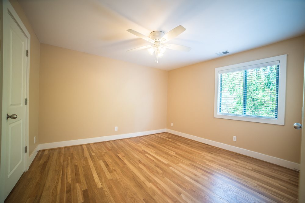 Gallery Photo 11