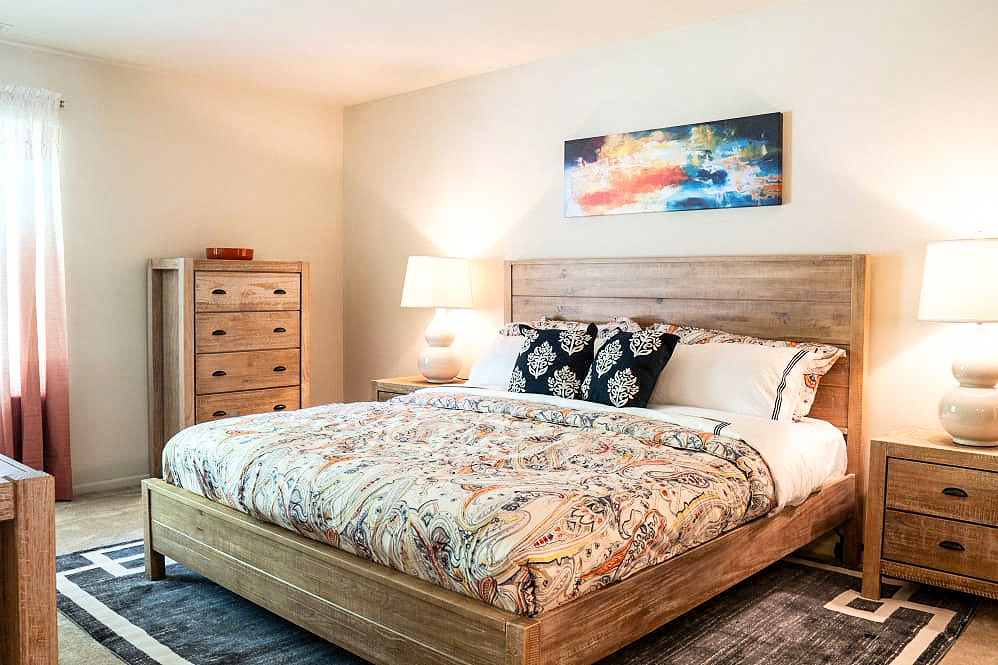 Bedroom at Spring Valley Apartments, Cockeysville, MD, 21030