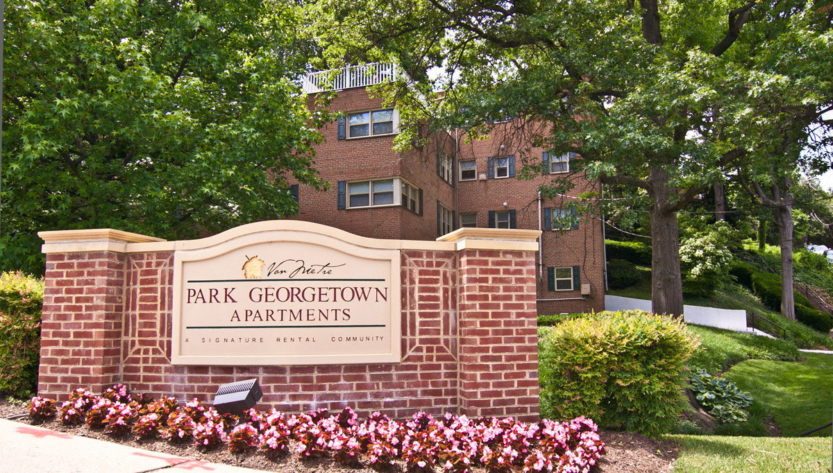 Apartment Rosslyn VA Park