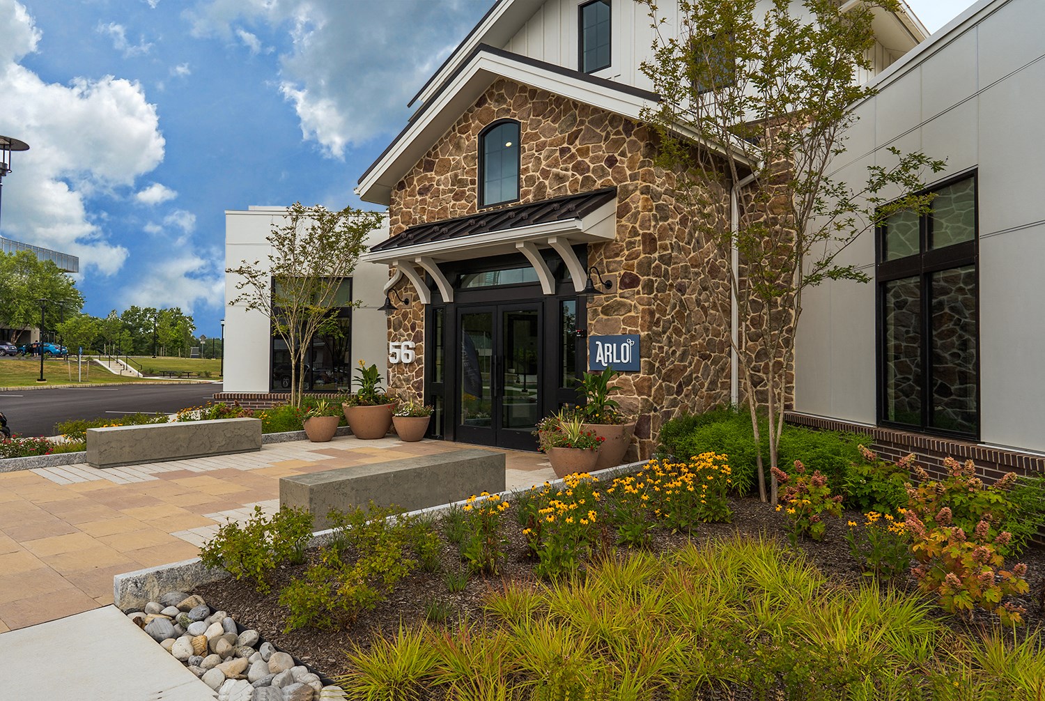 Malvern, PA Apartments Arlo Apartment Homes