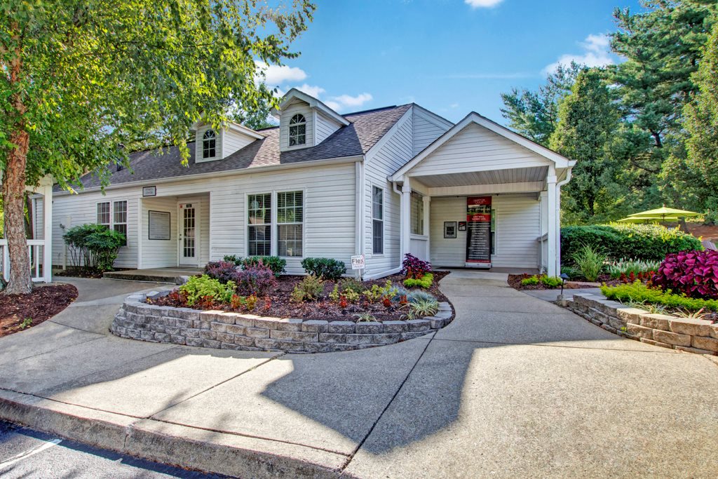 Hampton Chase Apartments in Nashville, TN