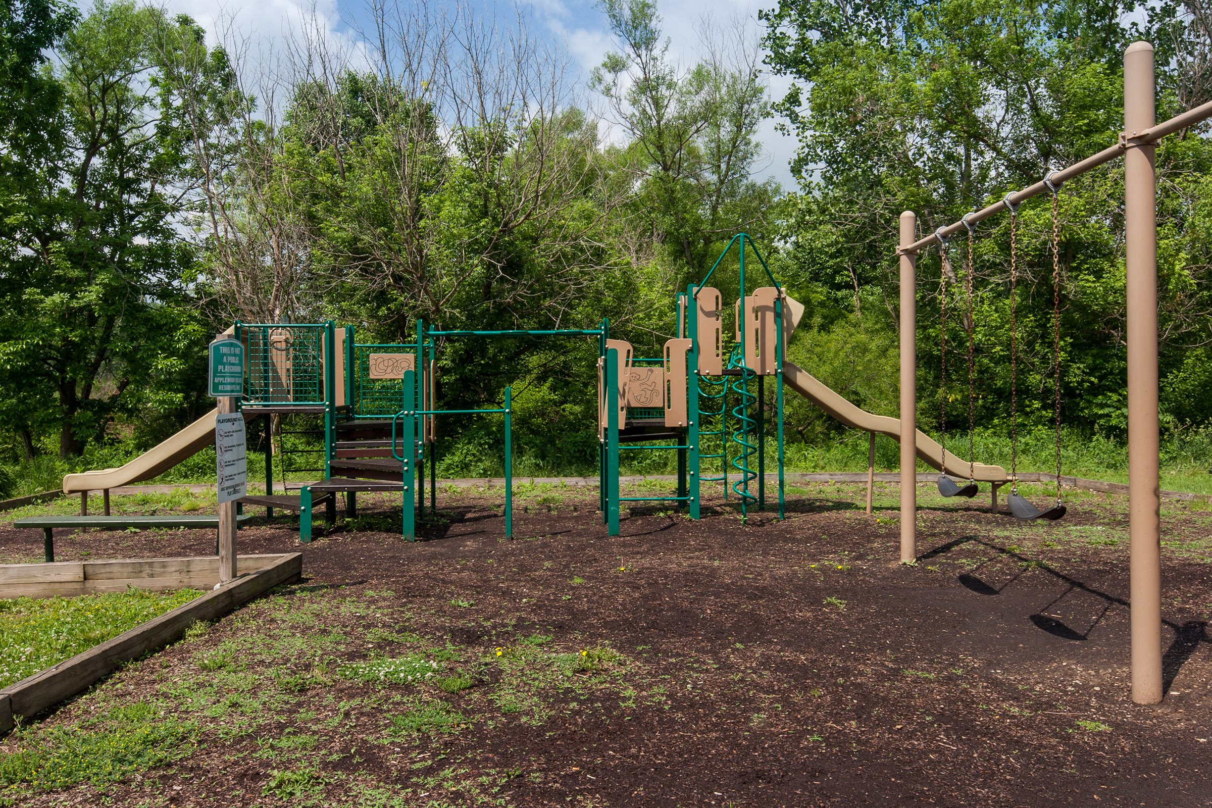 Photos and Video of Applewood Village in Newark, OH