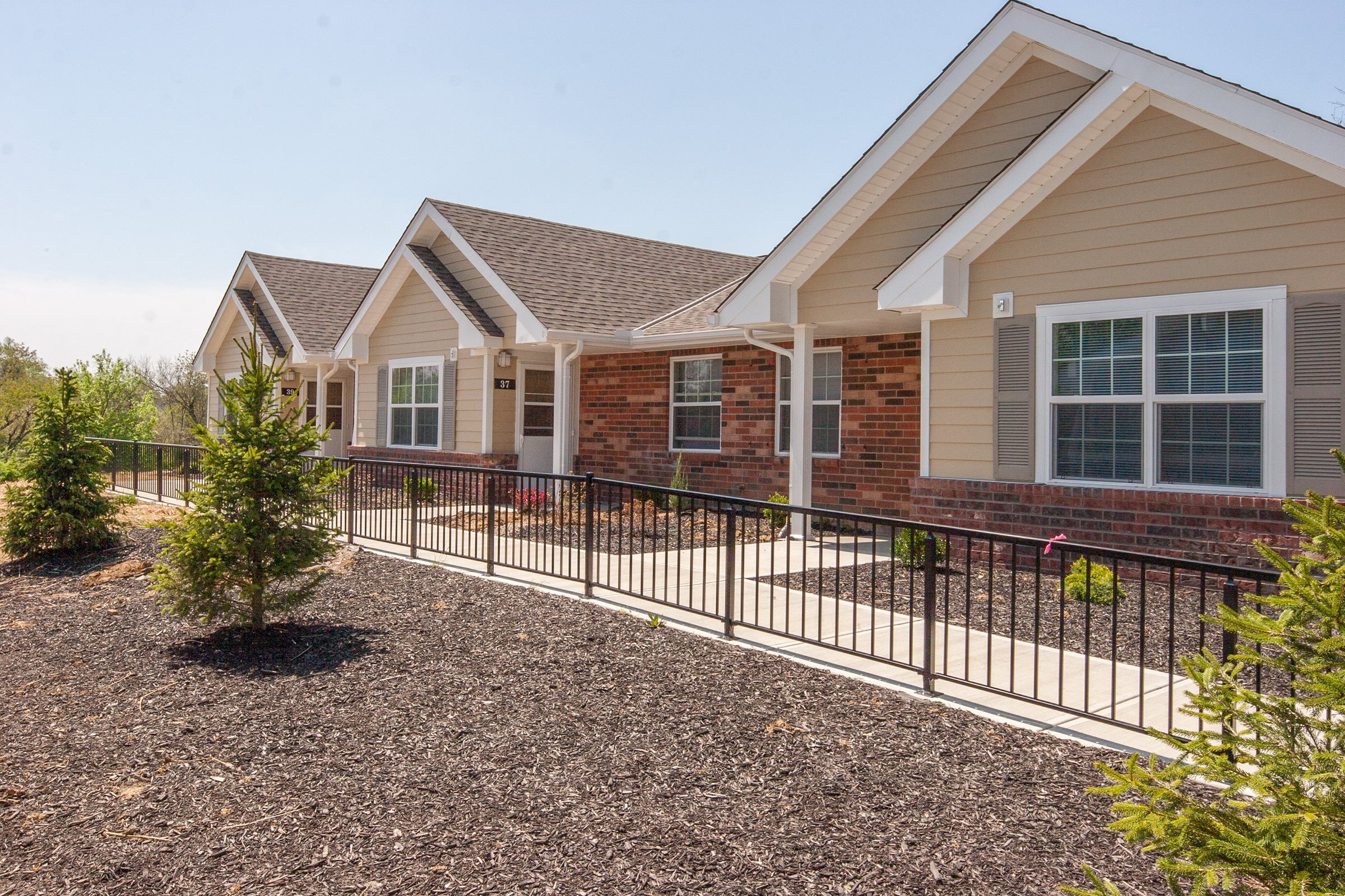 Photos and Video of Eminence Village Apartments in Eminence, KY