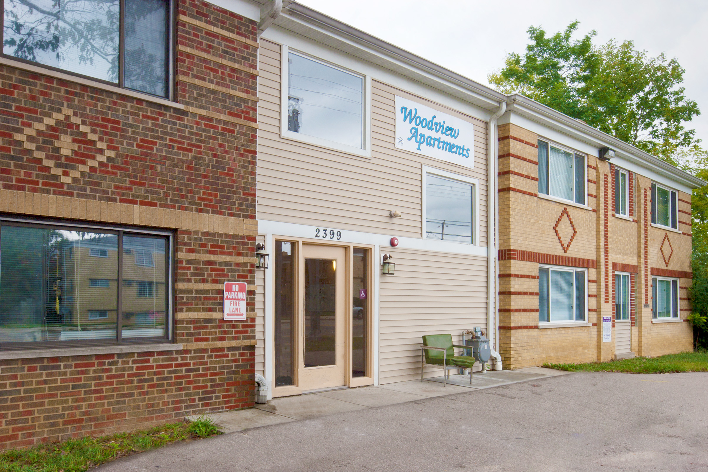 Woodview of Cincinnati Apartment and Community Amenities