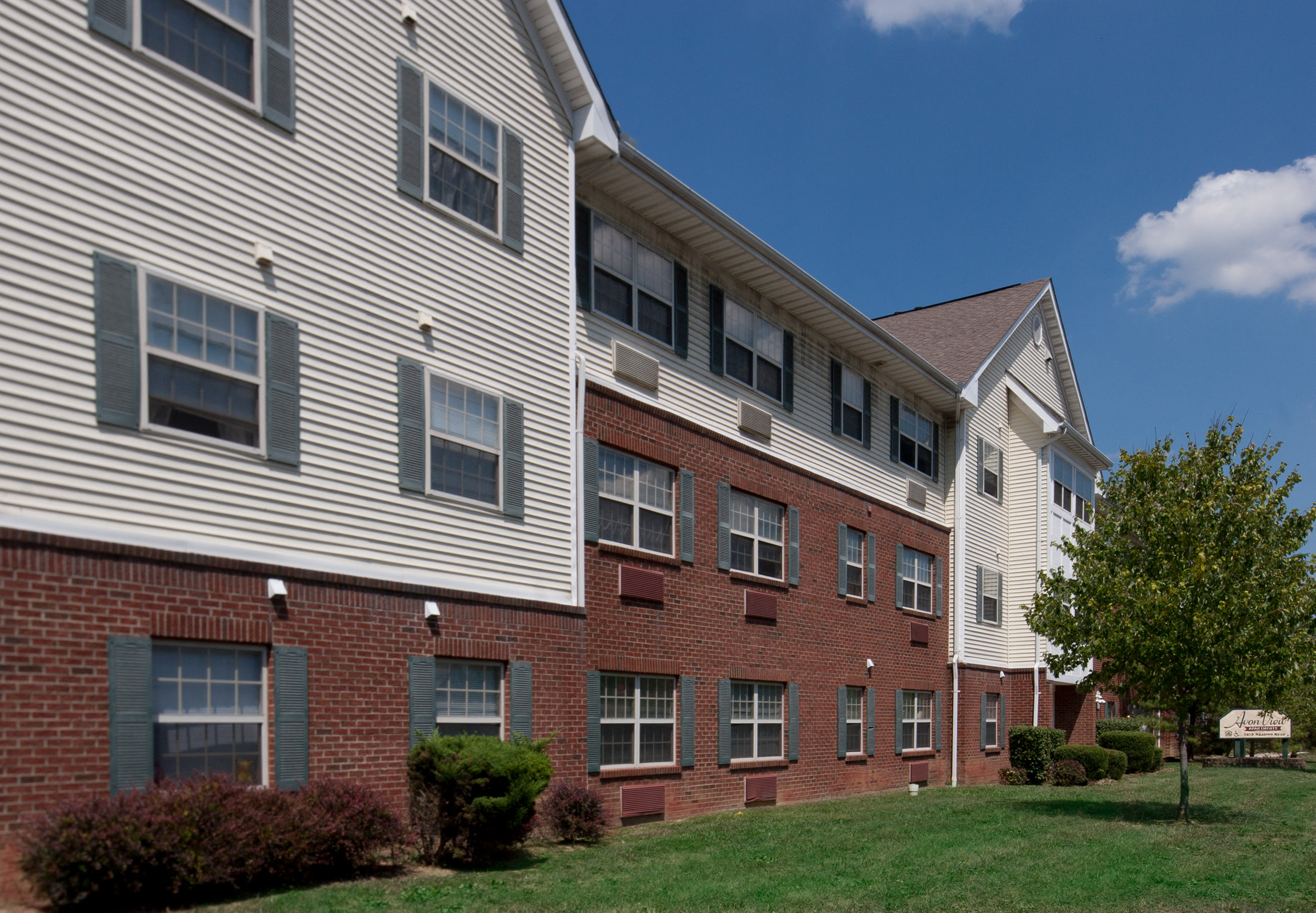 Avon View Apartments Apartment and Community Amenities