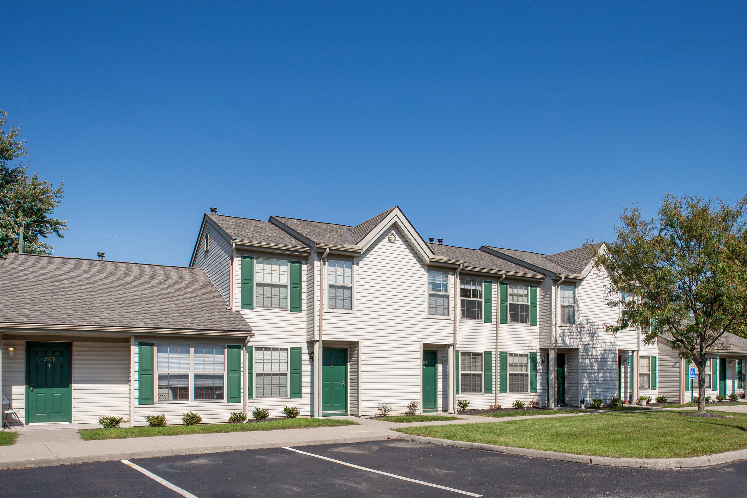 Hidden Ridge Apartment and Community Amenities