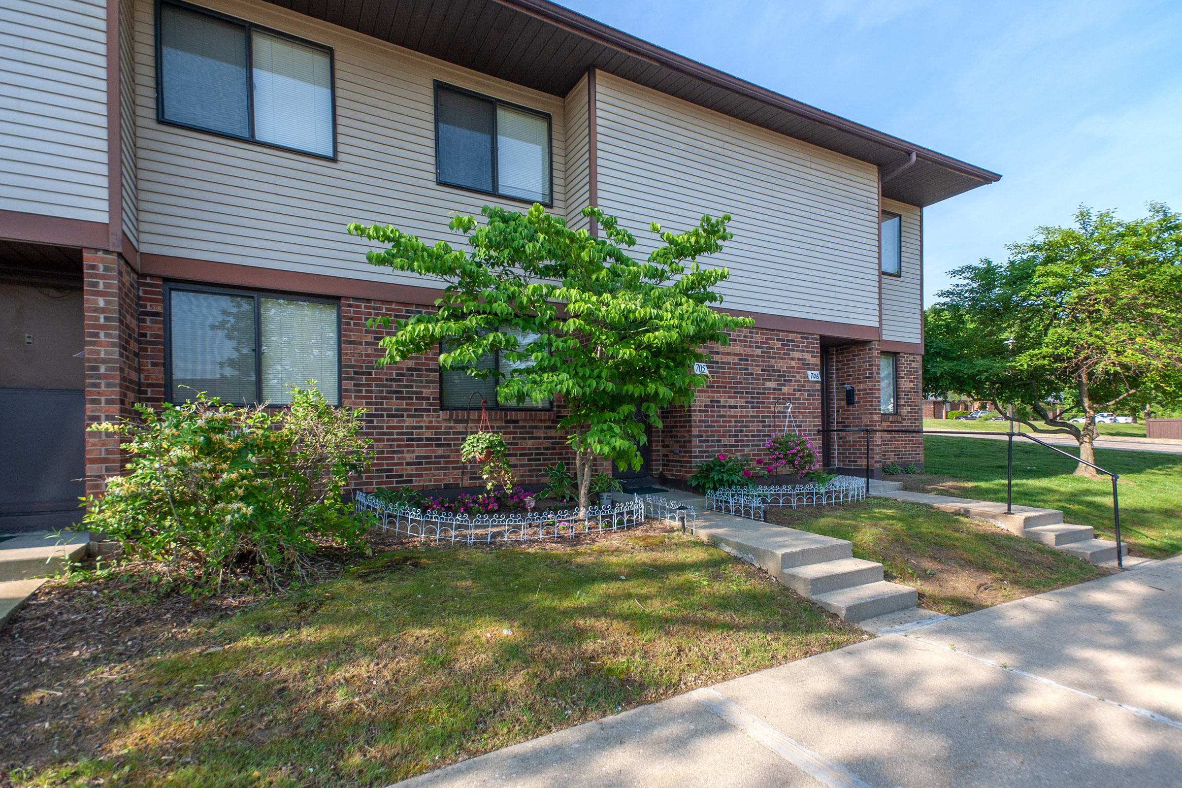Floor Plans of Pinehurst Apartments in Waverly, OH