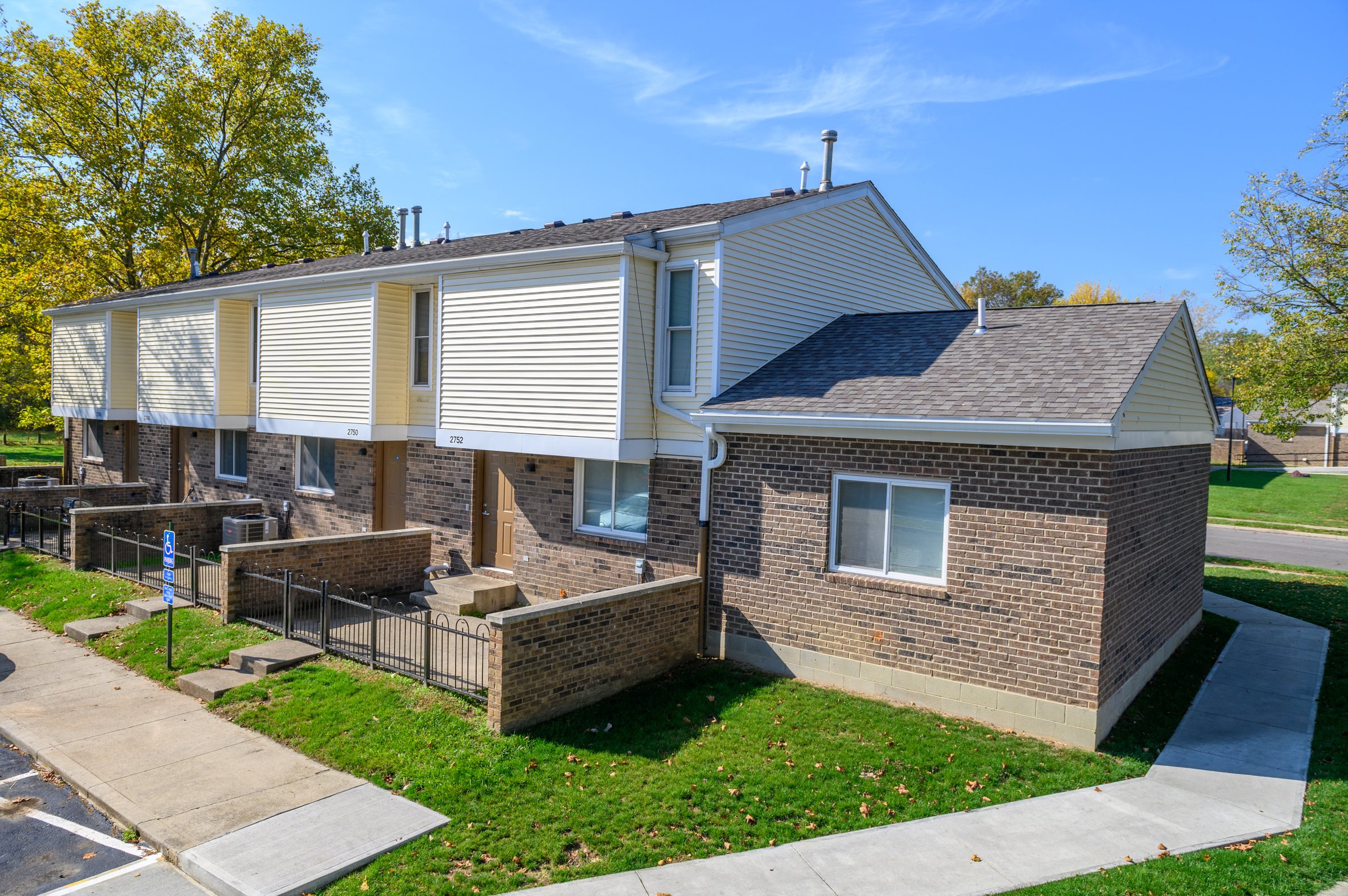 Photos and Video of Ohio Townhouses in Columbus, OH