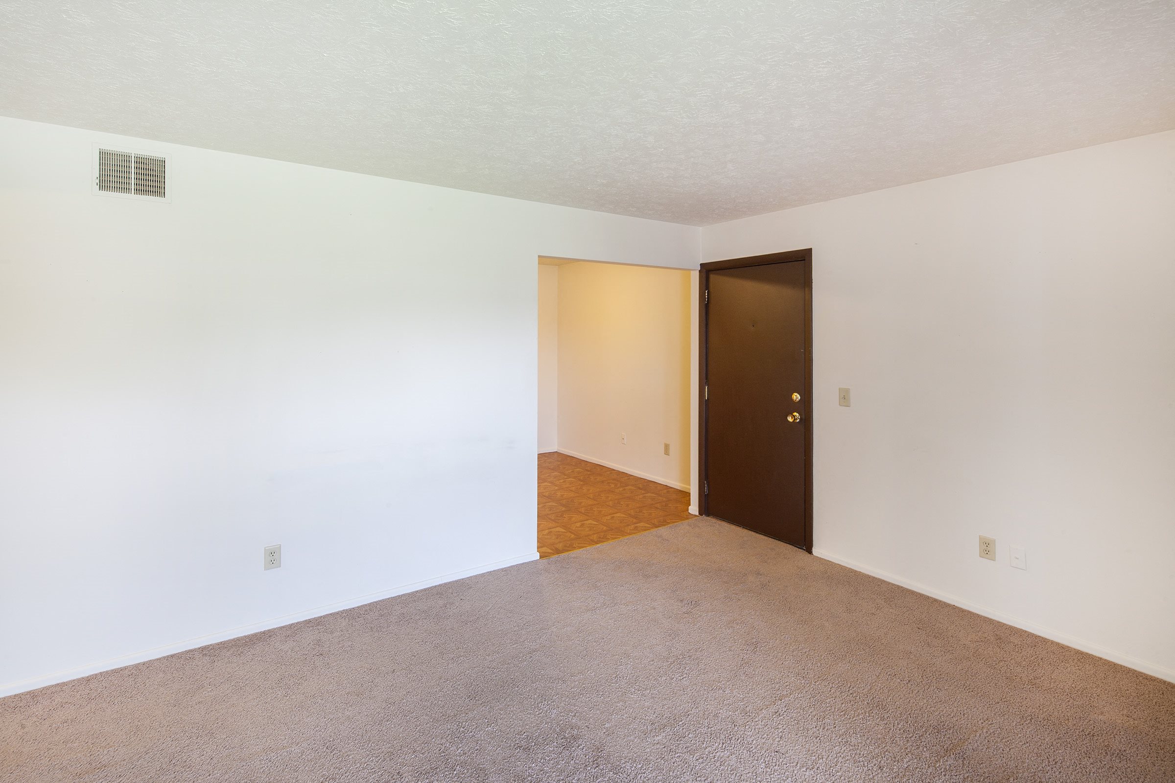 Photos and Video of Hyde Park West Apartments in Mt. Orab, OH