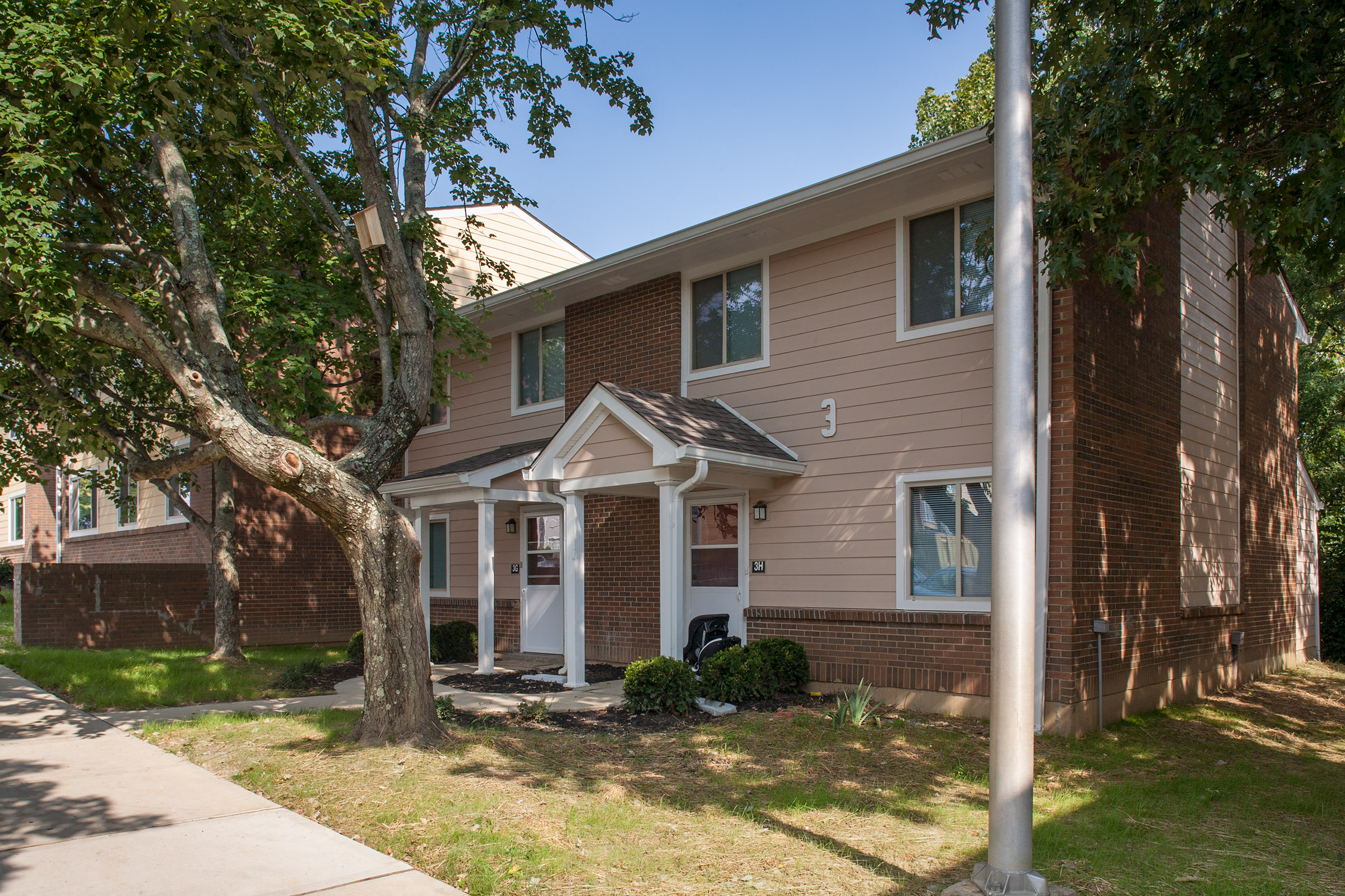 Locust Ridge Apartments in Dry Ridge, KY