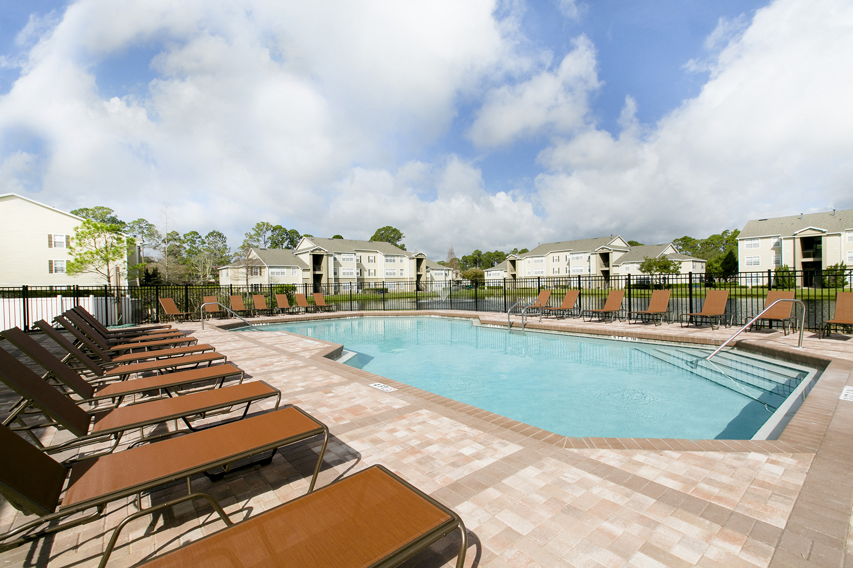 Coastline Cove Apartments in Daytona Beach, FL